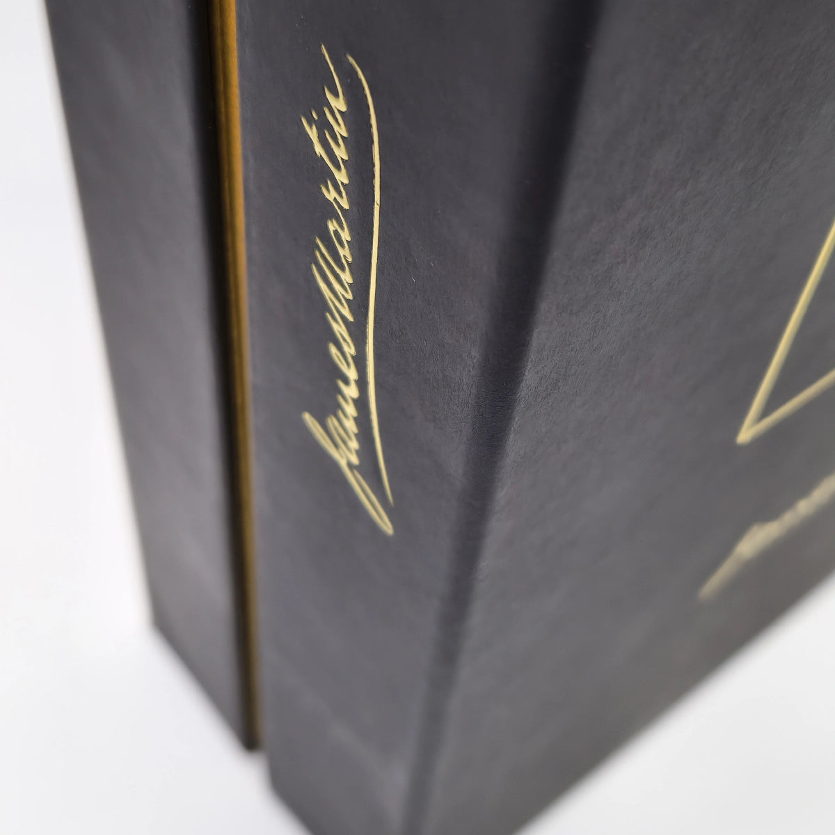 James Martin's Fine & Rare 32 anos